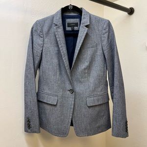 J Crew Women’s Blazer Size 2. Like New. Wear with jeans or dress pants